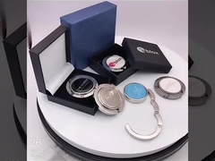 ব্যাগ হ্যাঙ্গার